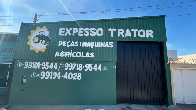 Fachada da Expresso Trator