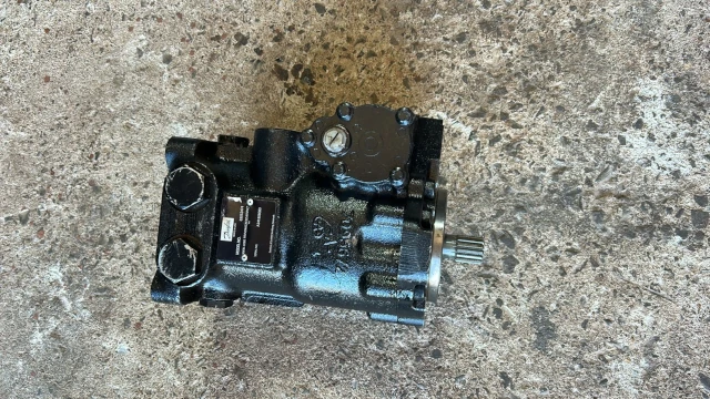 48067061 - 83052474 - Motor hidráulico tração