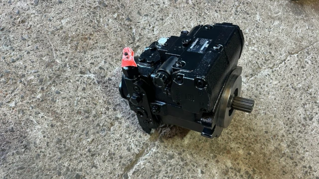 84399369 - Bomba hidrostática