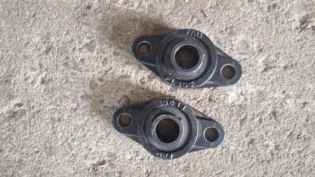 000043 - Mancal FL 205 com rolamento uc 205