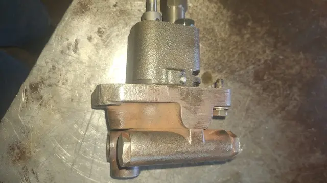 47135711 - 84128472 - Válvula destruidora do elevador hidráulico