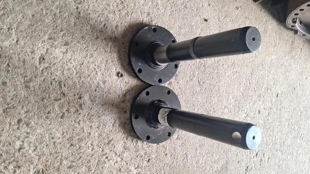 47912978 - Eixo de aço