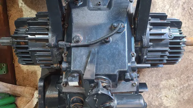 48024363 - Caixa de velocidade New Holland