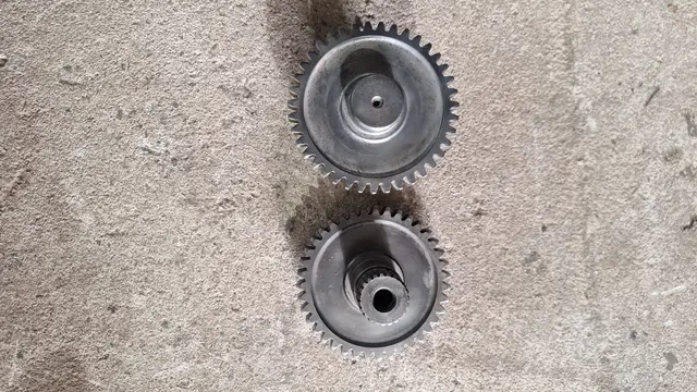 87255656 - Engrenagem de ré