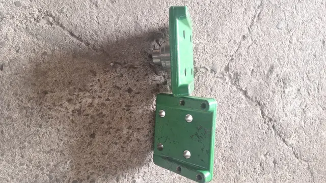 RE287740 - Suporte de aço com rolamento cônico