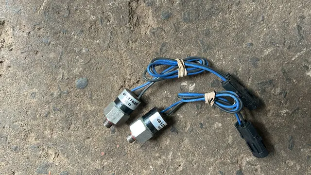 48127626 - Interruptor elétrico de pressão