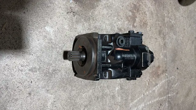 AKK10129 - Bomba de pistão axial hidráulica auxiliar