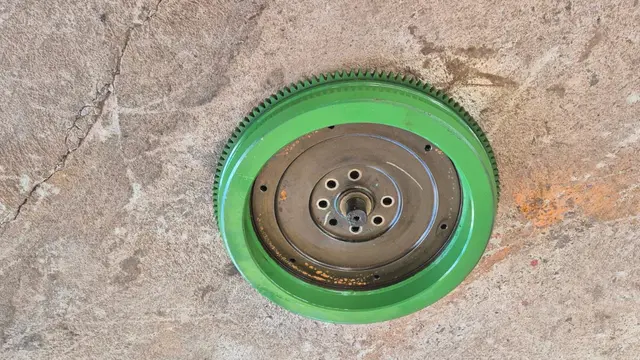 RE526326 R521313 - Volante do motor