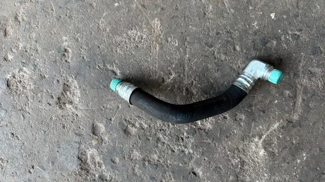 AL159997 - Mangueira da linha do radiador de óleo