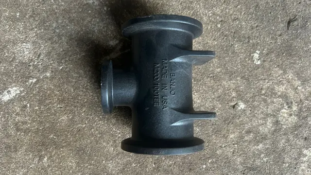 M220100TEE - Tee flangeado de 2 com passagem