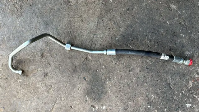 SJ37353 - Linha de óleo do SCV central